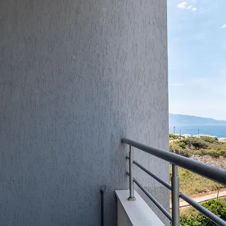 River & Sea View Premium *